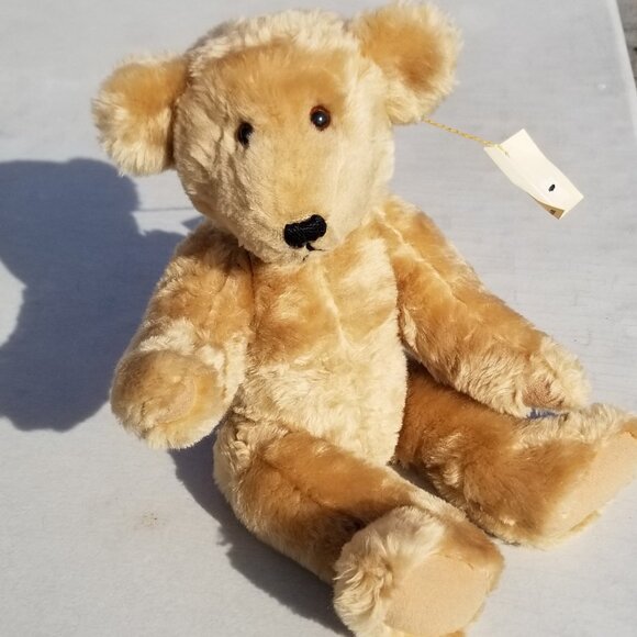 Hand Crafted Jointed Teddy Bear by Dorothy Rowland - Picture 4 of 4